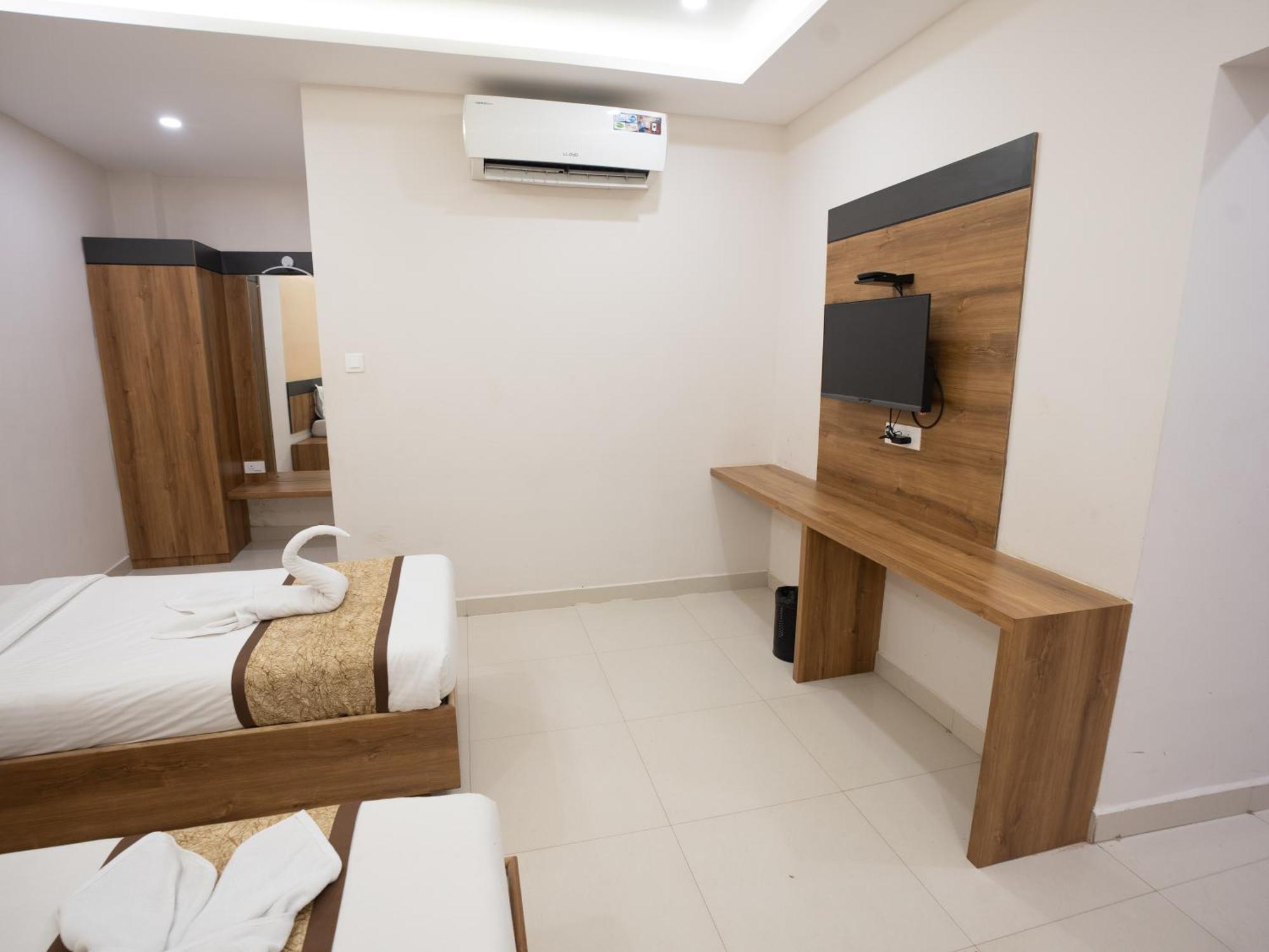 Grand Oliver Chennai Exterior photo