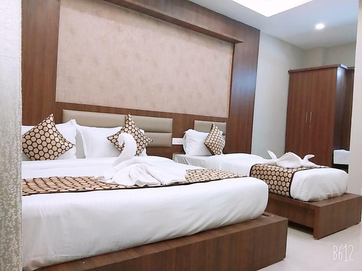 Grand Oliver Chennai Exterior photo