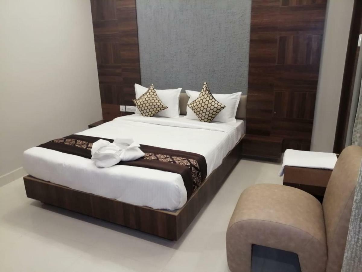 Grand Oliver Chennai Exterior photo