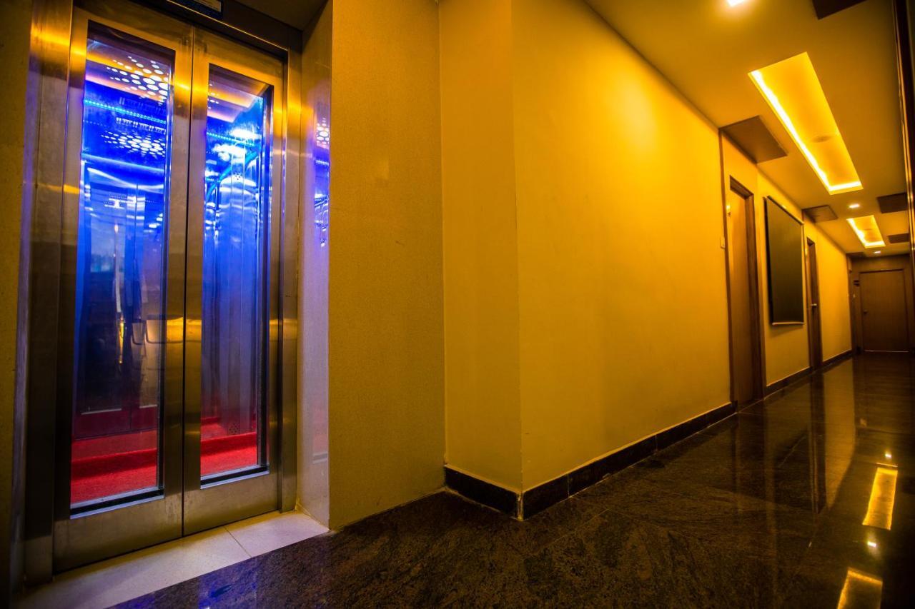 Grand Oliver Chennai Exterior photo