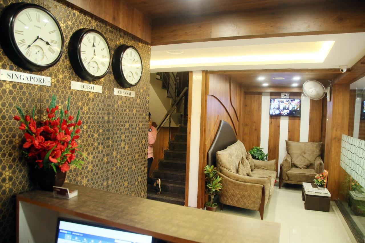 Grand Oliver Chennai Exterior photo